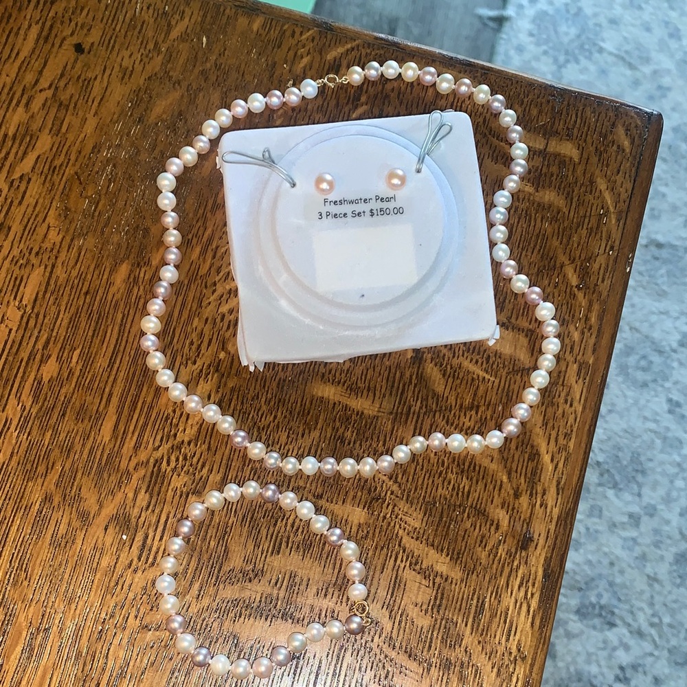 Genuine Freshwater Pearl 3 piece Jewelry Set
